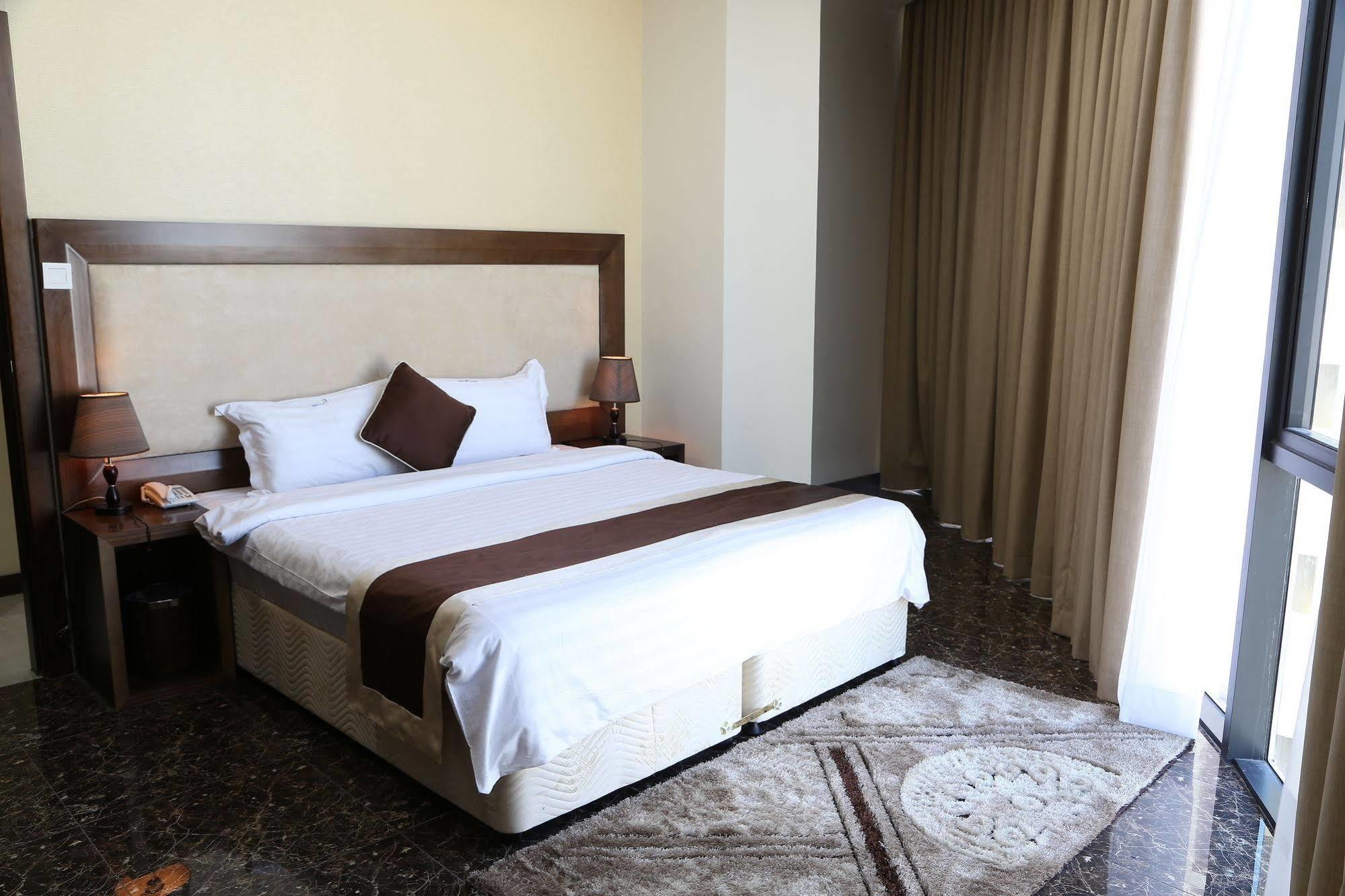 Belle Tower Luxury Apartments 麦纳麦 外观 照片