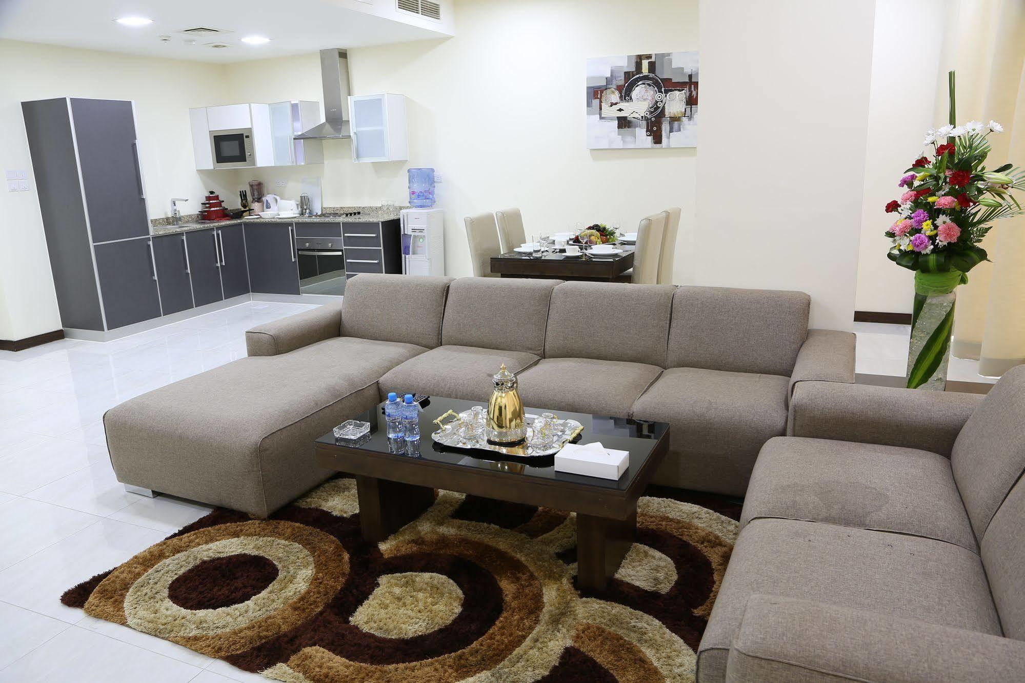 Belle Tower Luxury Apartments 麦纳麦 外观 照片