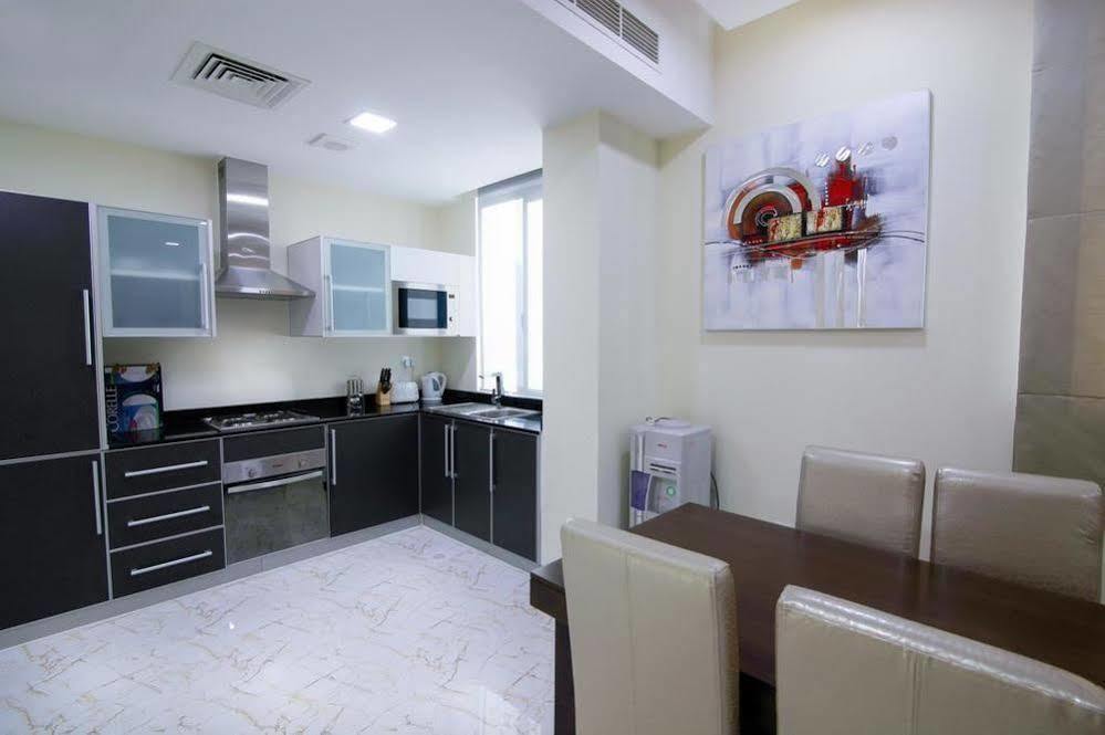 Belle Tower Luxury Apartments 麦纳麦 外观 照片
